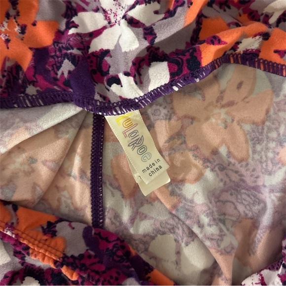 LuLaRoe Purple Orange Floral Leggings Tall and Curvy 12/14-22/24 - Picture 4 of 5